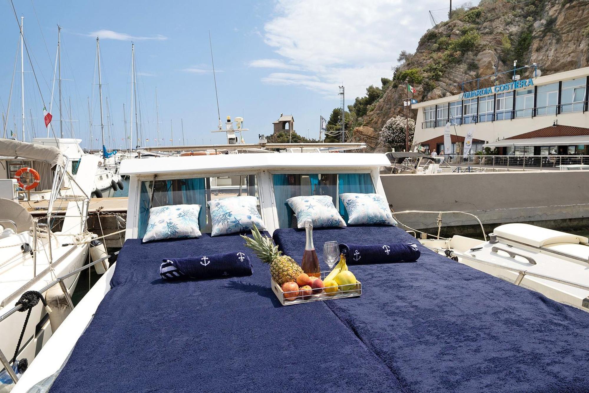 Aloha Jak'S Boat Alassio Exteriör bild